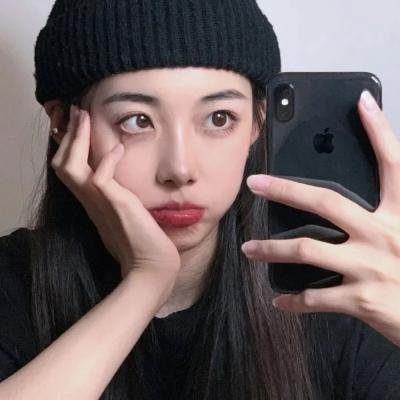 小资女孩向前冲